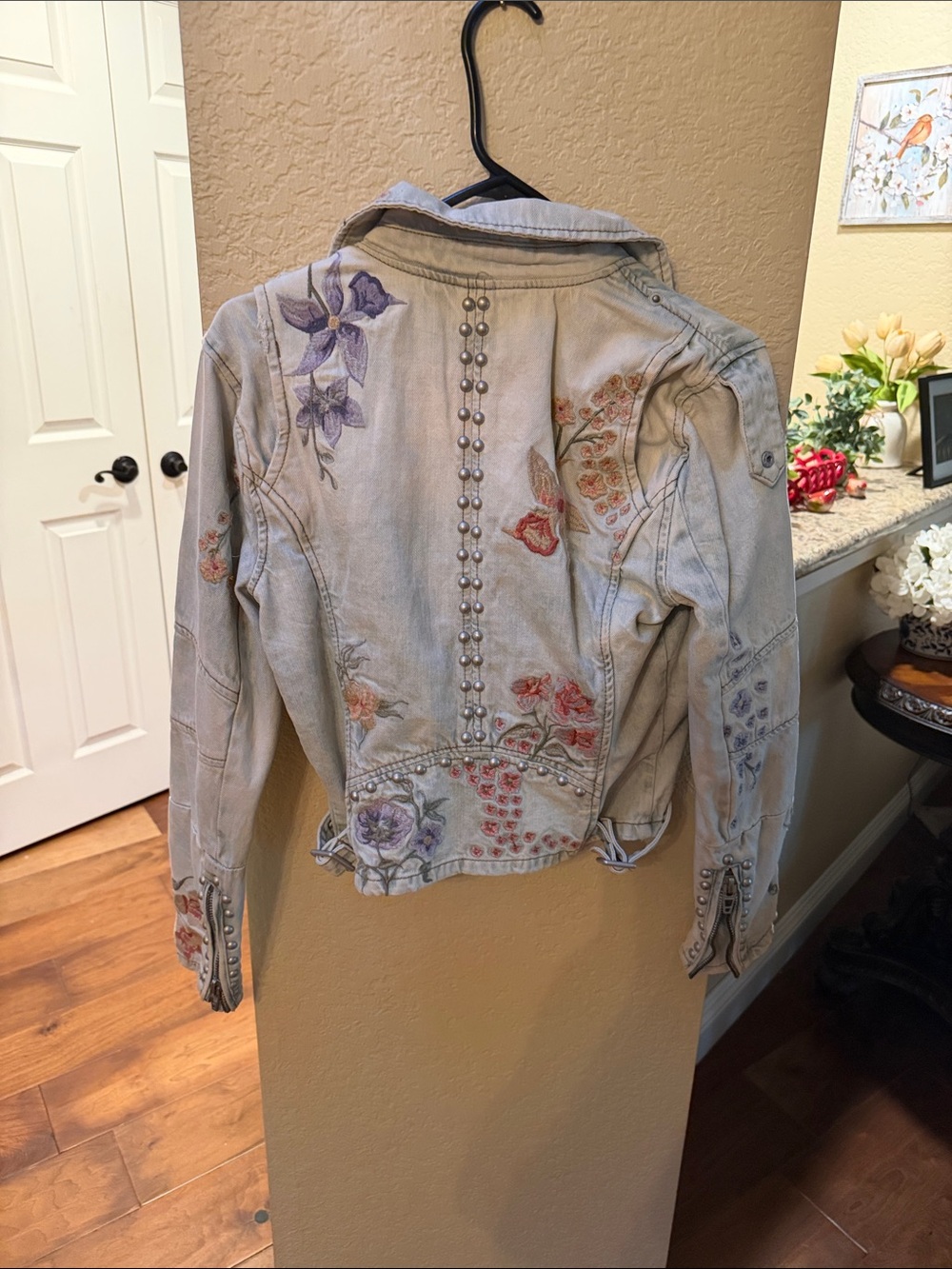 Blank NYC Light Wash Embroidered Floral Moto Jacket - Picture 15 of 17